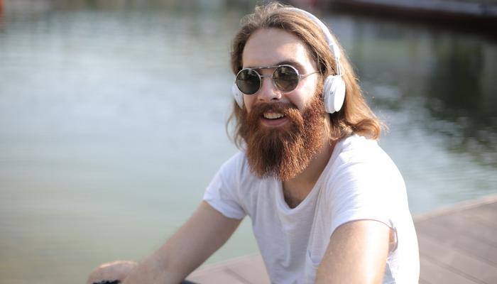 Applications to simulate beard